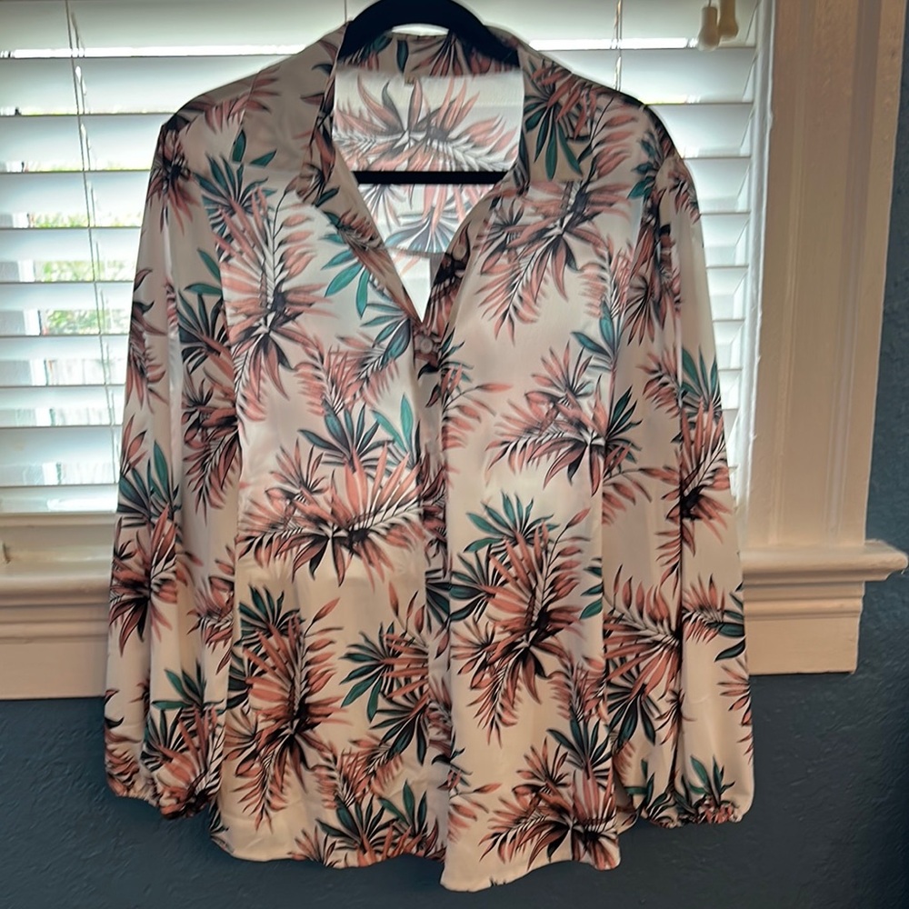 Ladies, tropical blouse
